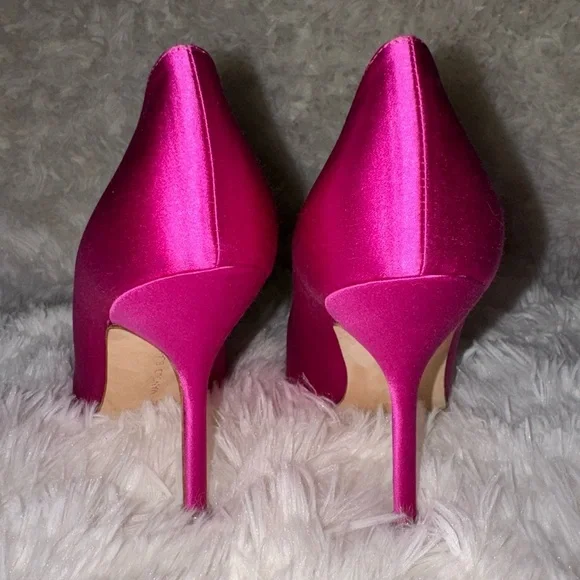 NEW MANOLO BLAHNIK Hangisi 90 crystal-embellished satin Purple pumps sz 35.5 - Picture 6 of 14